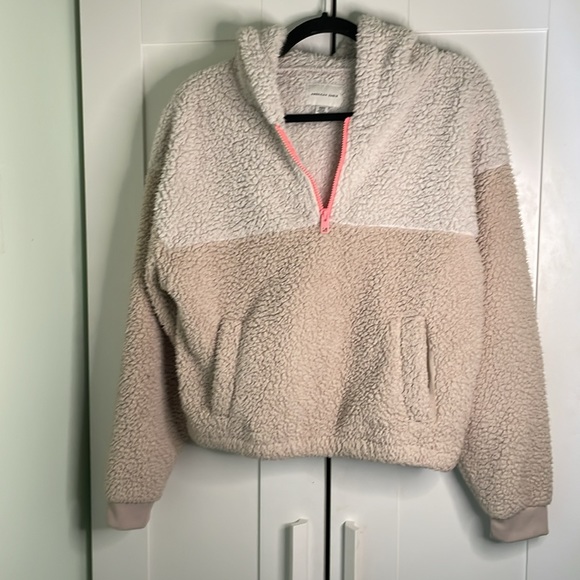 American Eagle Sherpa Quarter Zip Hoodie - Size Medium - Picture 3 of 8